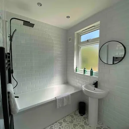 Spacious Contemporary Hotel